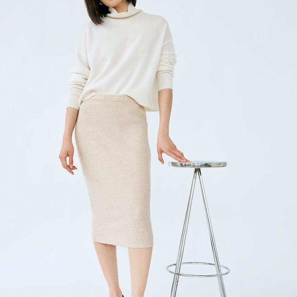 Aritzia Babaton The Group Traverse Ribbed Pencil Midi Skirt - Ivory - S